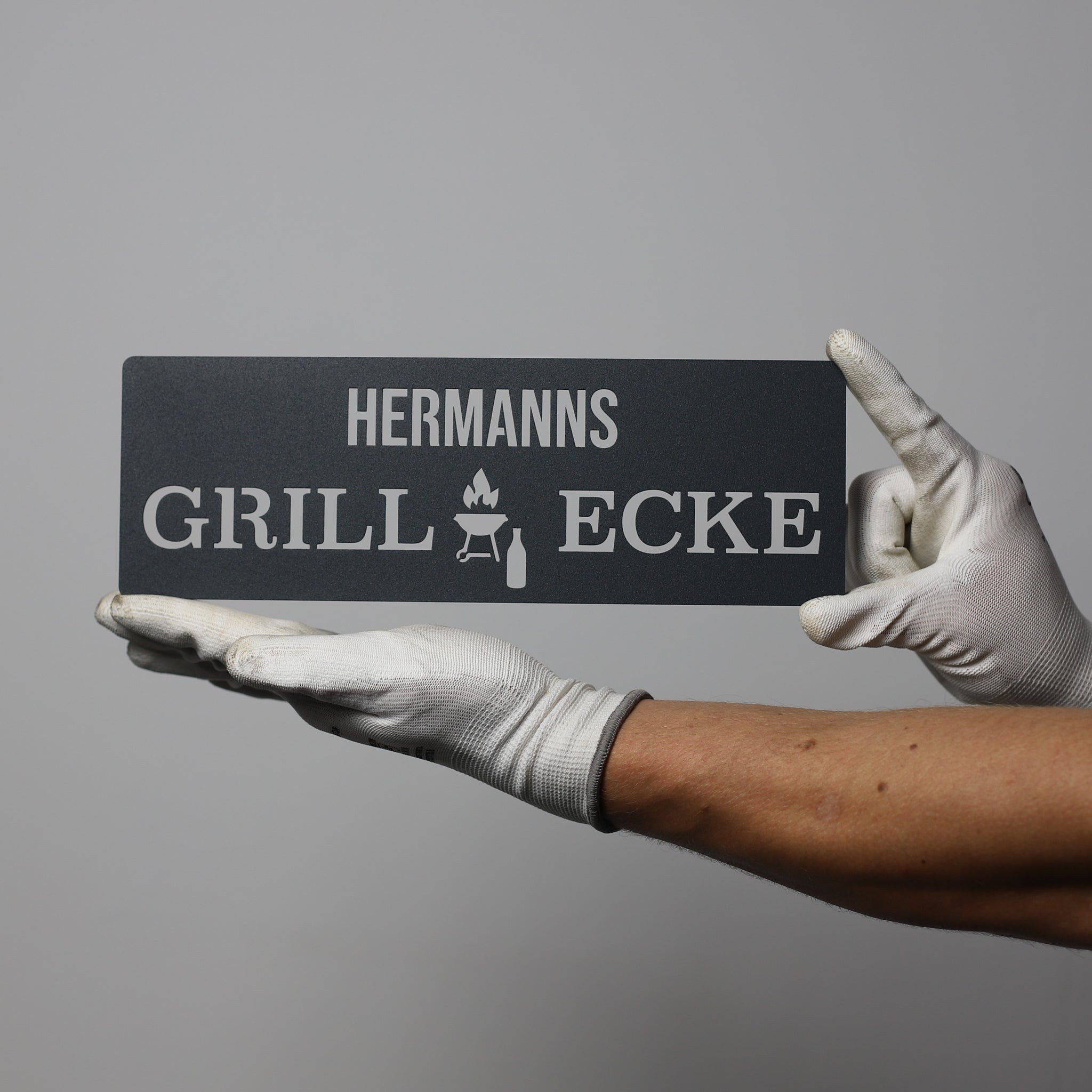 Modernes Grillschild
